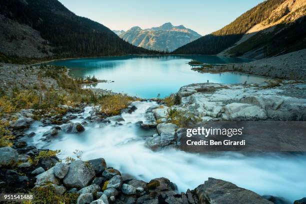 scenery of joffre lake, duffy lake provincial park, pemberton, british columbia, canada - pemberton valley stock pictures, royalty-free photos & images