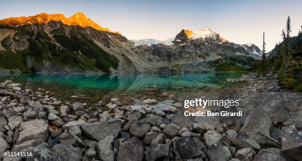 scenery of joffre lake, duffy lake provincial park, pemberton, british columbia, canada - pemberton valley stock pictures, royalty-free photos & images