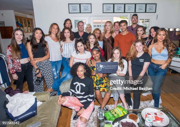 Team with Visual Snow Initiative at Visual Snow Initiative visits The Artists Project on April 25, 2018 in Los Angeles, California.