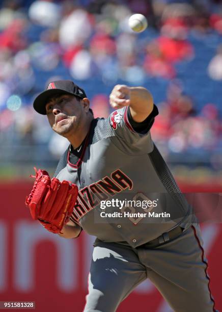 Jorge De La Rosa of the Arizona Diamondbacks throws a pitch in the seventh inning during a game against the Philadelphia Phillies at Citizens Bank...