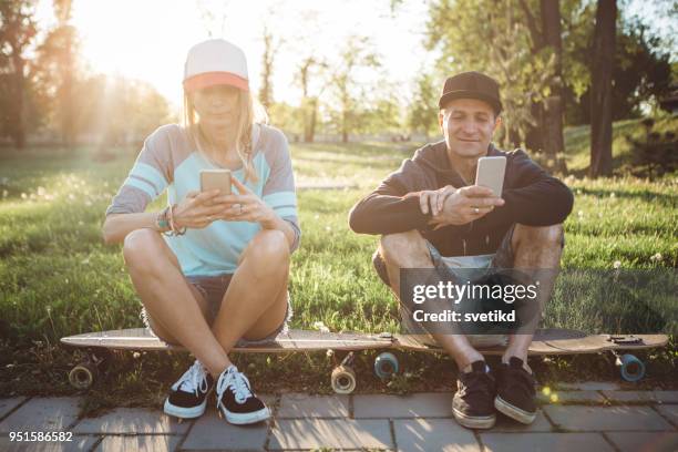 578 Status Updates Stock Photos, High-Res Pictures, and Images - Getty ...