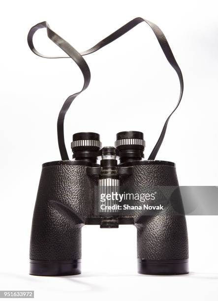 binoculars - canocchiale foto e immagini stock