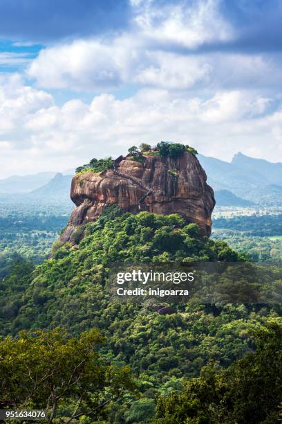 lion rock viewed from pinduragala rock, central province, sri lanka - sigiriya stock pictures, royalty-free photos & images