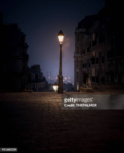 montmartre lamp post paris - street light stock pictures, royalty-free photos & images