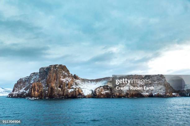 deception island landscape view - south shetland islands 個照片及圖片檔