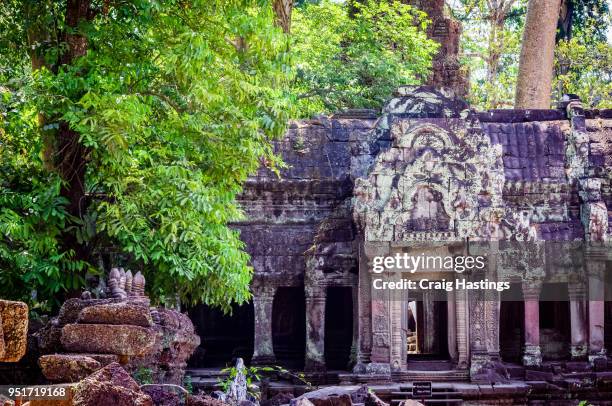 anker wat temple cambodia - harvest cathedral stockfoto's en -beelden