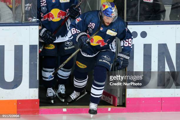 Florian Kettemer of Red Bull Munich during the DEL Playoff final match seven between EHC Red Bull Munich and Eisbaeren Berlin on April 26, 2018 in...
