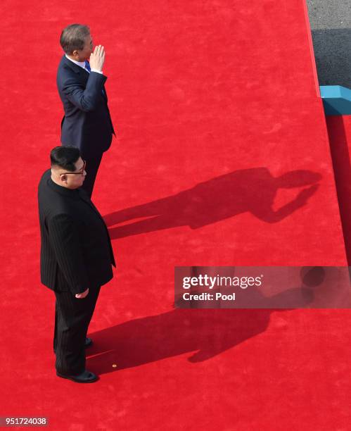 South Korean President Moon Jae-in and North Korean leader Kim Jong Un attend the official welcome ceremony ahead of the Inter-Korean Summit on April...