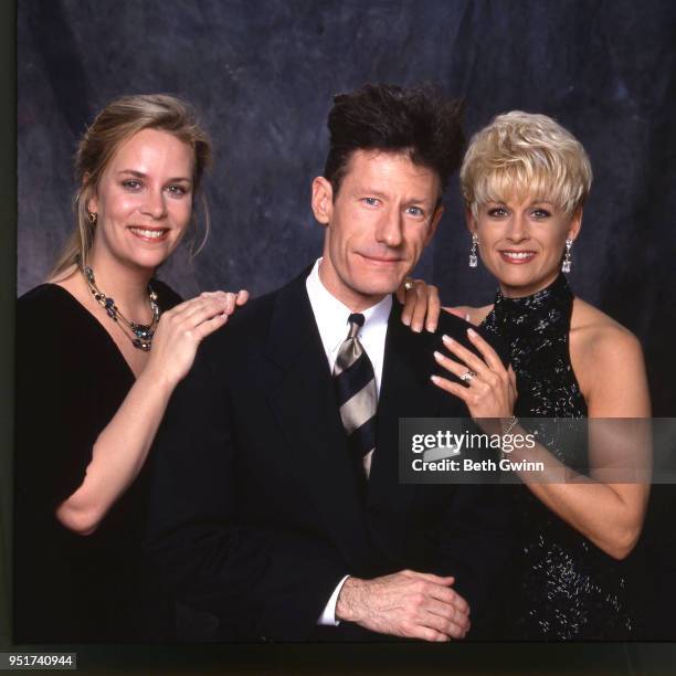 Country singer and songwriter Mary Chapin Carpenter, Lyle Lovett, and Lori Morgan backstage the CMA Award Show Backstage October 10, 1988 in...