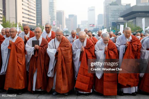 Thousands of South Korean Buddhists have a prayer service wishing for a successful Inter-Korean Summit and peace for the country on April 27, 2018 in...