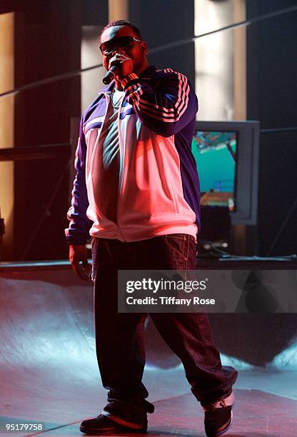 Raekwon performs on Fuel TV's "The Daily Habit on October 27, 2009 in Los Angeles, California.