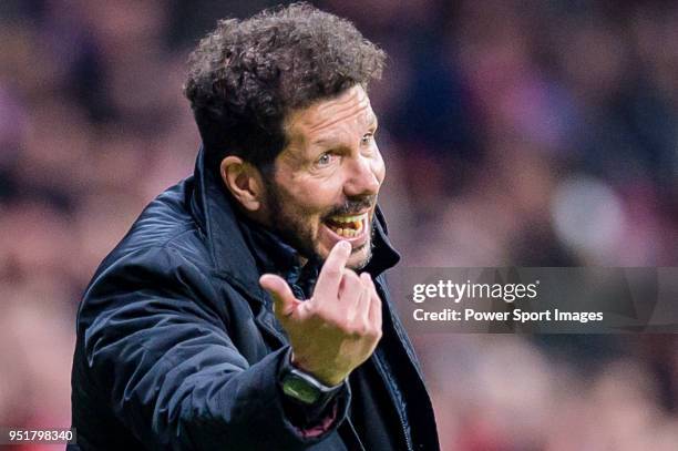 Coach Diego Simeone of Atletico de Madrid gestures during the La Liga 2017-18 match between Atletico de Madrid and Deportivo La Coruna at Wanda...