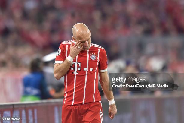 Arjen Robben of Bayern Muenchen walks off the pitch with an injury during the UEFA Champions League Semi Final First Leg match between Bayern...