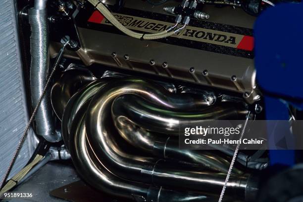 Ligier-Mugen-Honda JS41, Grand Prix of San Marino, Autodromo Enzo e Dino Ferrari, Imola, 30 April 1995. Mugen-Honda MF-301 3.0 V10.