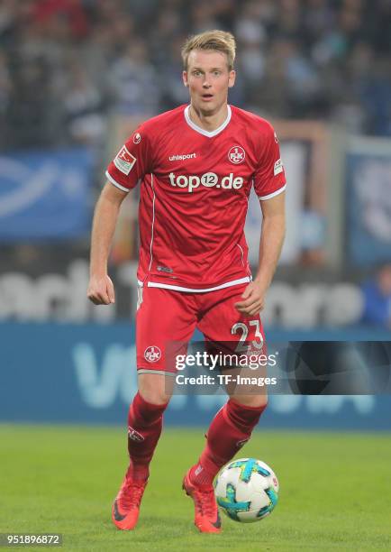 Jan-Ingwer Callsen-Bracker of Kaiserslautern controls the ball during the Second Bundesliga match between VfL Bochum 1848 and 1. FC Kaiserslautern at...