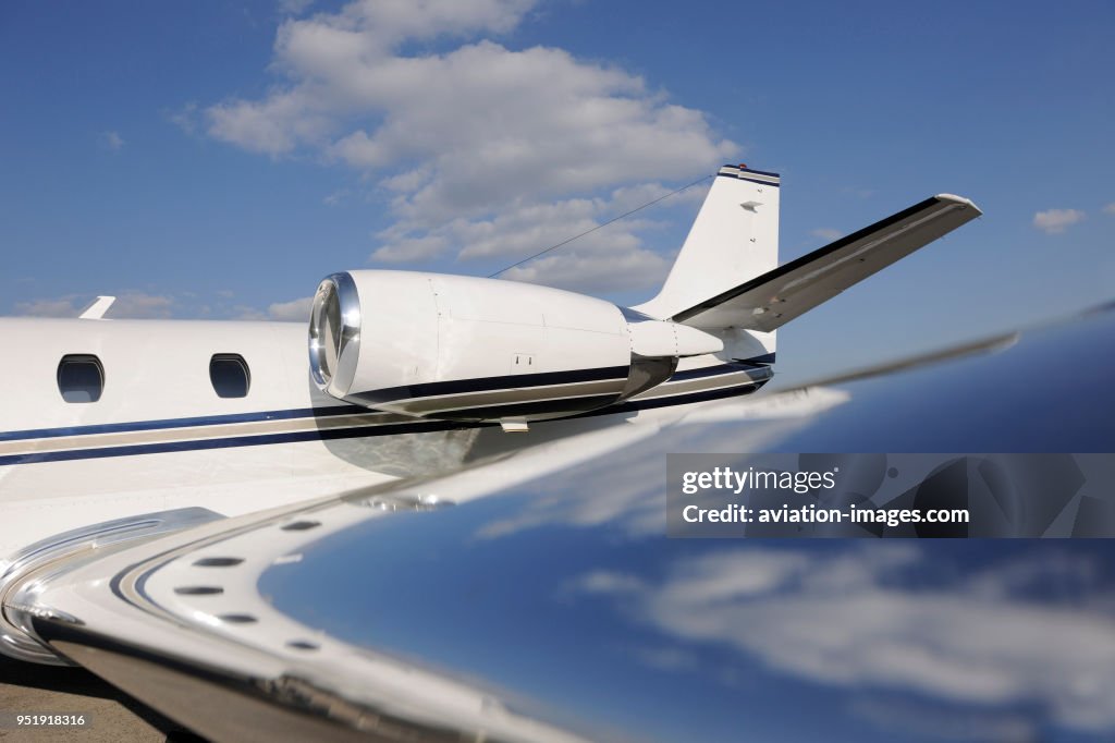 Wing and Pratt & Whitney Canada PW545B engine-cowling of an LEA Cessna 560XLS+ Citation Excel parked