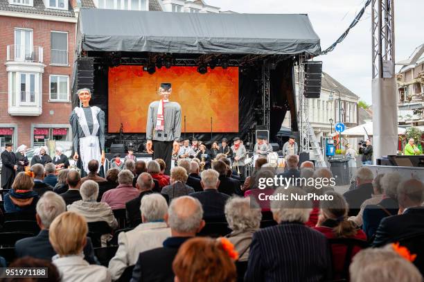 April 27th, Boxtel. Every King's Day the giant &quot;Jas de Keistamper&quot; and his girlfriend the giantess &quot;Hanne mi de moor&quot; appear at...