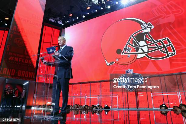 Commissioner Roger Goodell announces a pick by the Cleveland Browns during the first round of the 2018 NFL Draft at AT&T Stadium on April 26, 2018 in...