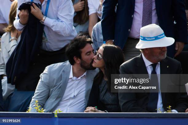 Xavier Cima kisses his wife Ines Arrimadas, leader of 'Ciudadanos' political party in Catalonia during the match between Rafael Nadal of Spain and...