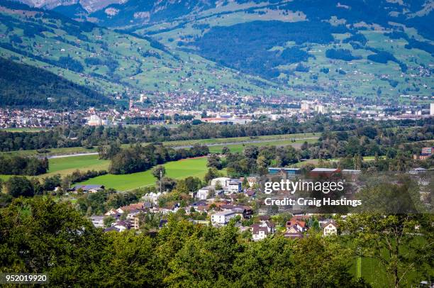 liechtenstien city view skyline - vaduz castle stock-fotos und bilder