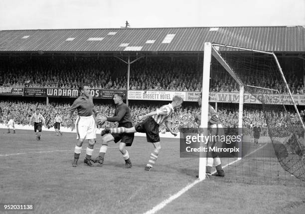 English League Division Two match at The Dell. Southampton 1 v Everton 0. Everton goalkeeper Ted Sagar in action during the match during a Saints...