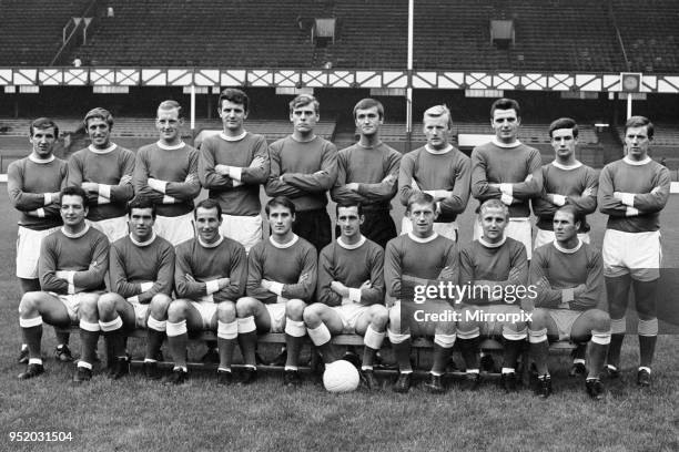 Everton football squad pre season photograph. Top row left to right: Johnny Morrissey, Jimmy Harris, Sandy Brown, Brian Labone, Gordon West, Andy...