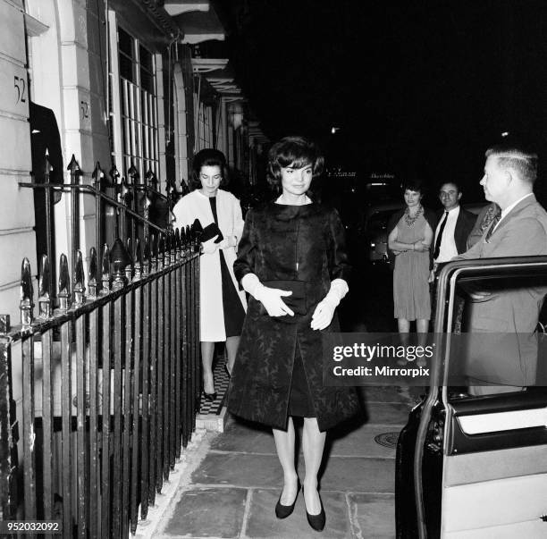 Private visit to London of American President John F. Kennedy and the First Lady Jacqueline Kennedy for the christening ceremony of their niece Anna...