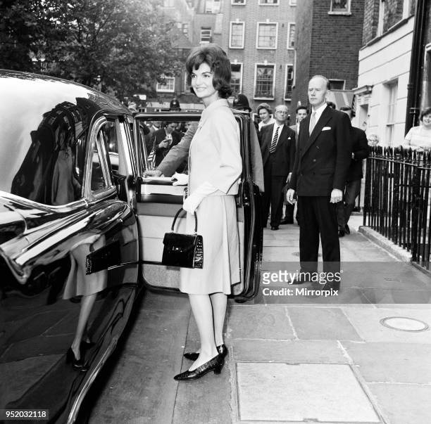Private visit to London of American President John F. Kennedy and the First Lady Jacqueline Kennedy for the christening ceremony of their niece Anna...