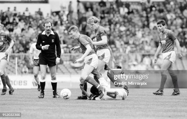 2,643 Football League Centenary Match Stock Photos, HighRes Pictures