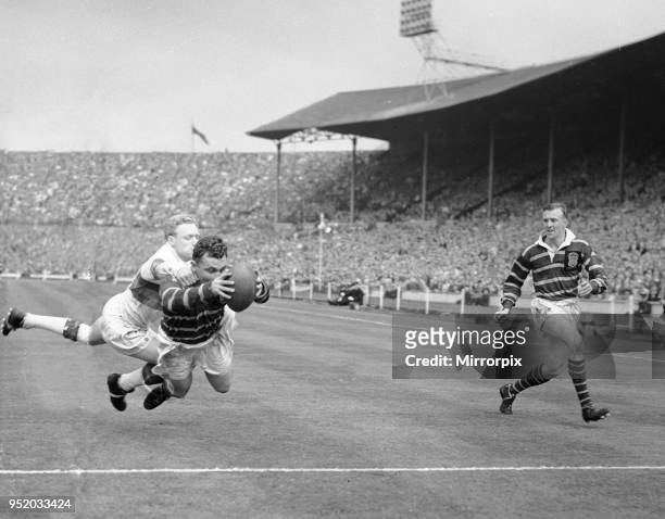 Huddersfield score a try in the Rugby League Cup Final at Wembley. Wakefield Trinity went on to win the match 12 - 6 11th May 1962.