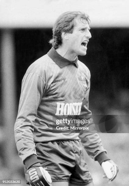 Tottenham Hotspur goalkeeper Ray Clemence in action, circa December 1986.