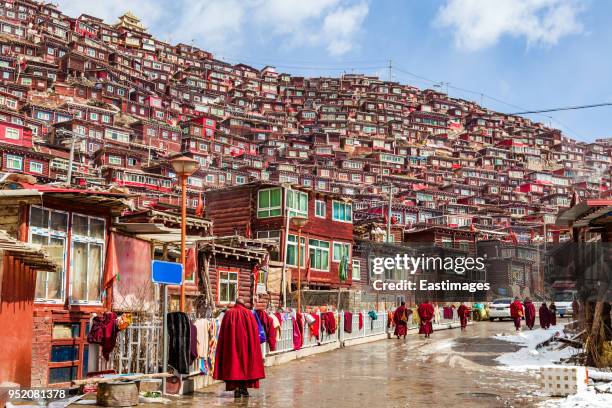 seda wuming tibetan buddhist institute,sichuan,china. - sichuan province stock pictures, royalty-free photos & images