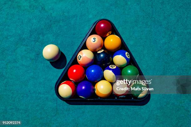 billiards balls - snookerkugel stock-fotos und bilder