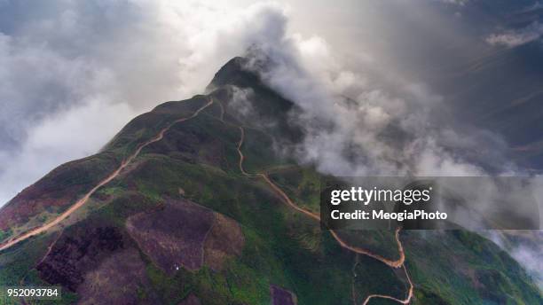 beautiful mountain landscape in ta xua - son la province stock pictures, royalty-free photos & images