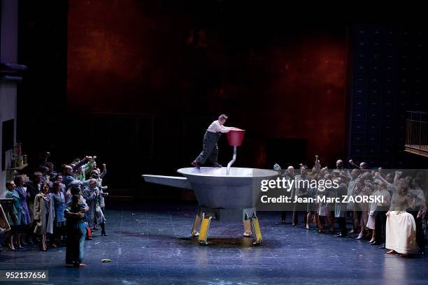 Vue de l'opéra « Le Roi Carotte » de Jacques Offenbach, un opera-bouffe-féerie en trois actes d'après le liivret de Victorien Sardou tiré du conte...