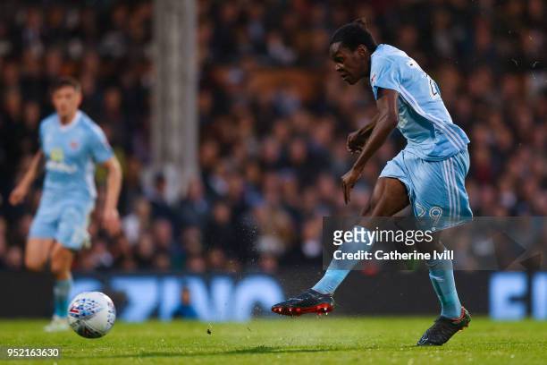 Joel Asoro of Sunderland scores the opening goal during the Sky Bet Championship match between Fulham and Sunderland at Craven Cottage on April 27,...