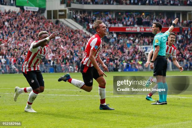 Steven Bergwijn of PSV, Luuk de Jong of PSV, Marco van Ginkel of PSV during the Dutch Eredivisie match between PSV v Ajax at the Philips Stadium on...