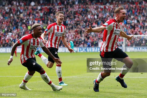 Steven Bergwijn of PSV, Marco van Ginkel of PSV, Luuk de Jong of PSV during the Dutch Eredivisie match between PSV v Ajax at the Philips Stadium on...