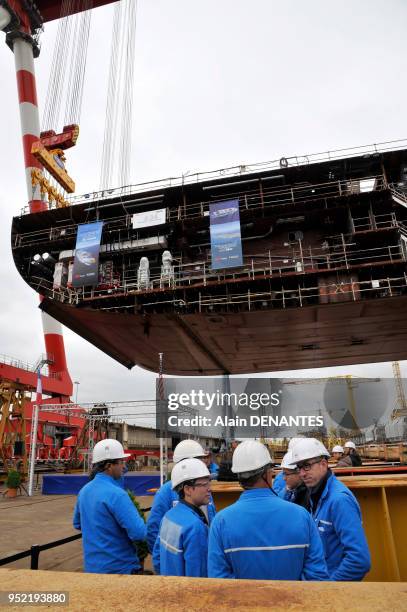 Au chantier naval STX, mise sur cale du paquebot géant Oasis 3 en construction pour l'armateur americain Royal Caribbean International , le 9 mai,...