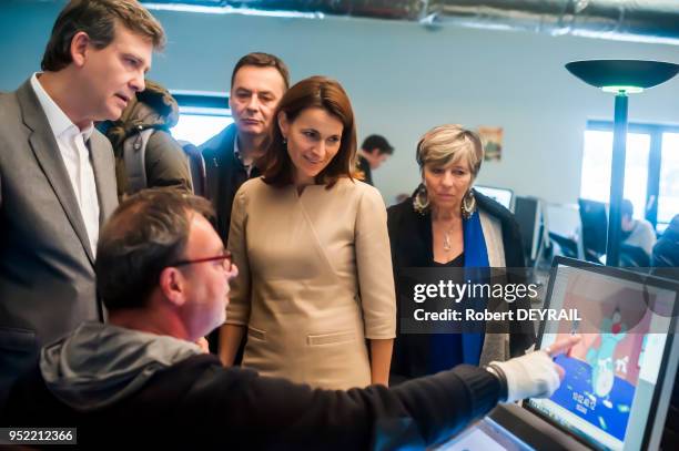 Arnaud Montebourg et Aurélie Filipetti visitent le pôle Pixel, centre de création dédié à l'innovation technologique et à l'image numérique le 10...