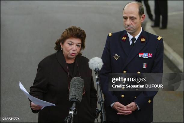 Leila Chahid with aid doctor general Christian Estripau.