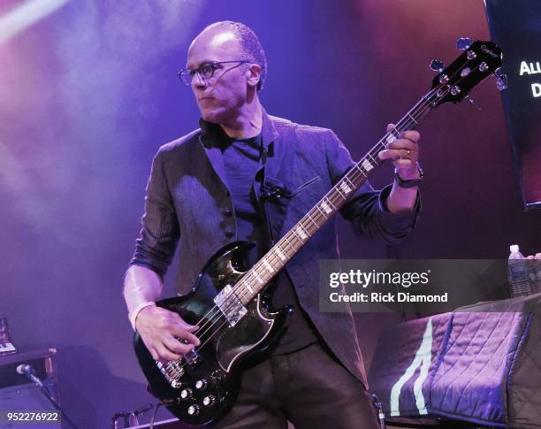 Nightly News Anchor Lester Holt of The Rough Cuts performs during Mother Nature Network Presents White House Correspondents' Jam IV on April 27, 2018...