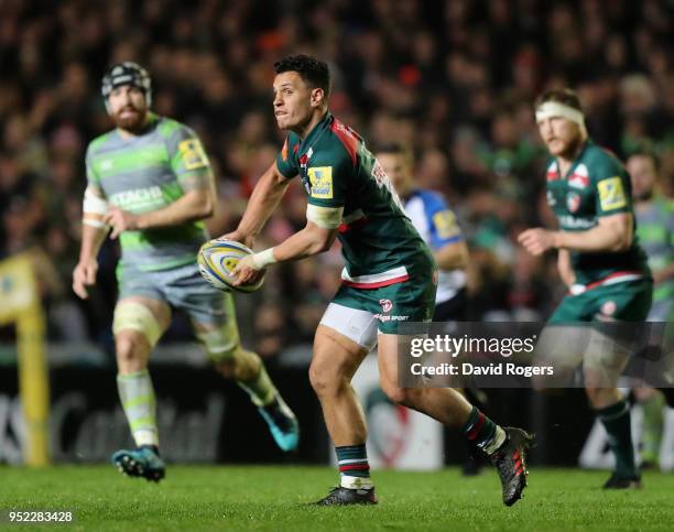 Matt Toomua of Leicester Tigers passes the ball during the Aviva Premiership match between Leicester Tigers and Newcastle Falcons at Welford Road on...