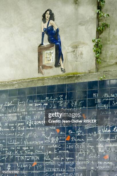 Mur de "Je t'aime", Jardin public Jean Rictus, auteurs : Frederic Baron et Claire Kito, Montmartre, Paris.