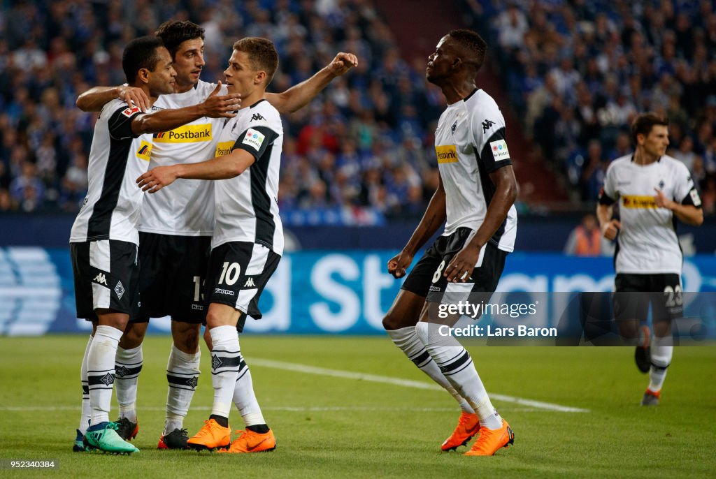 FC Schalke 04 v Borussia Moenchengladbach - Bundesliga