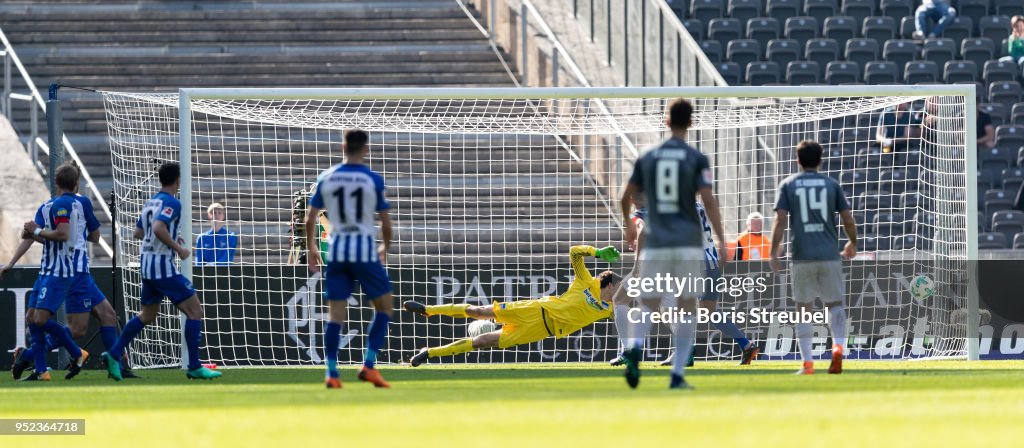 Hertha BSC v FC Augsburg - Bundesliga