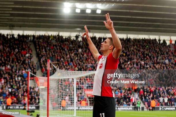 Dusan Tadic of Southampton celebrates after scoring his second to make it 2-1 to Southampton during the Premier League match between Southampton and...