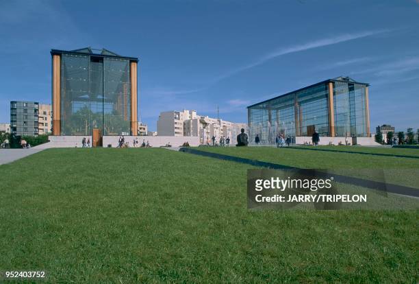 André Citroën Park in the 15th district. The park was built on the site of the former Citroën factory and was created by Gilles CLEMENT and Alain...