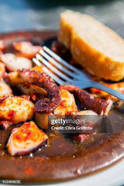 polbo a feira (galician style octopus) - feira stock pictures, royalty-free photos & images