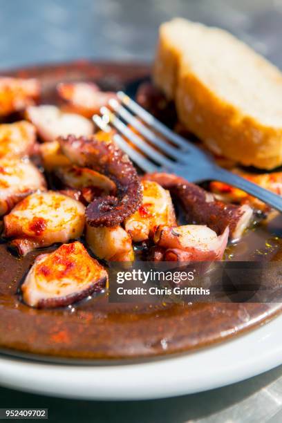 polbo a feira (galician style octopus) - feira stock pictures, royalty-free photos & images